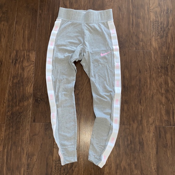 Nike Hyper Femme HIGH-Waist Leggings GX - Size Small - Picture 7 of 9